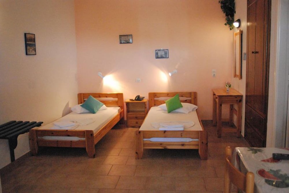 Aigaio View Studios & Rooms Syros
