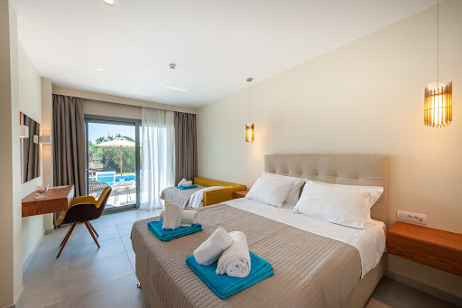 Alonaki Resort