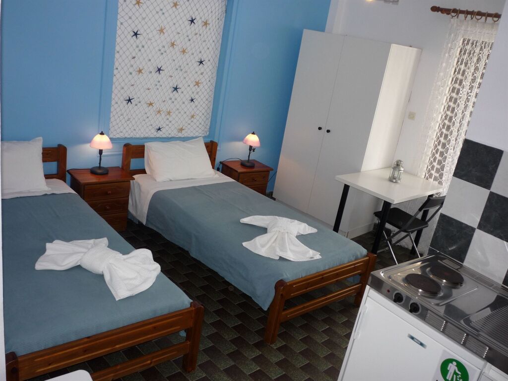 Apanemia Rooms