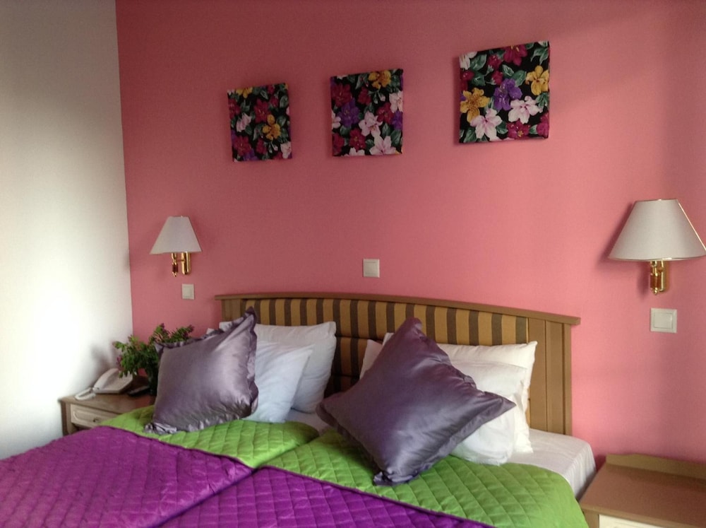 Arte Annapolis Inn