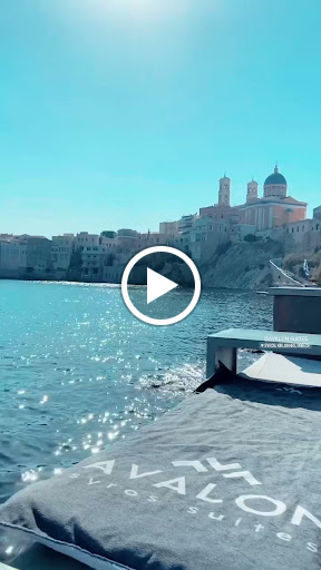 AVALON Luxury Suites Syros