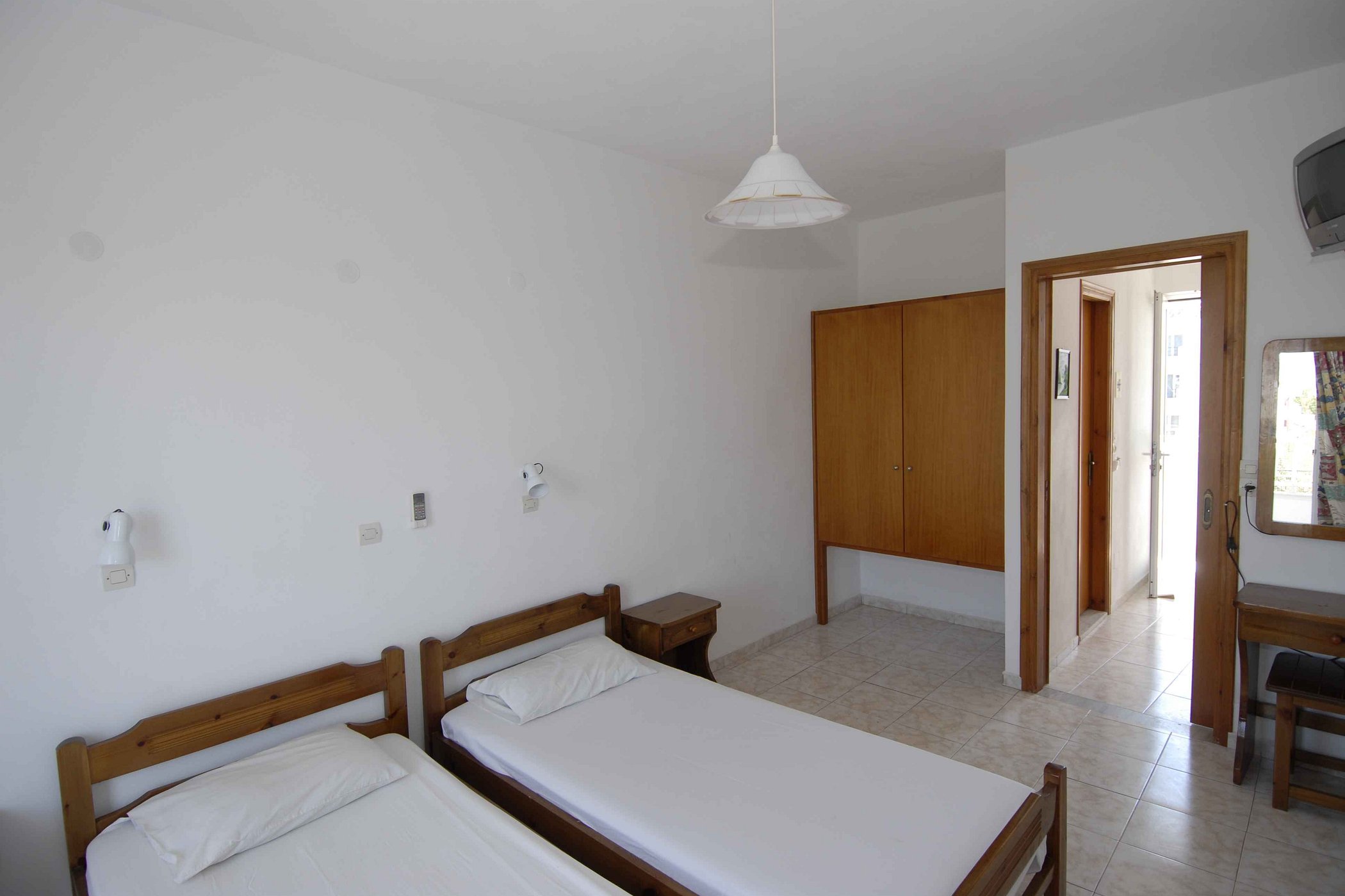FANIA APARTMENTS