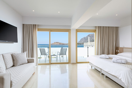 H Hotel Zephyros