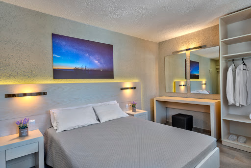 Halaris Rooms