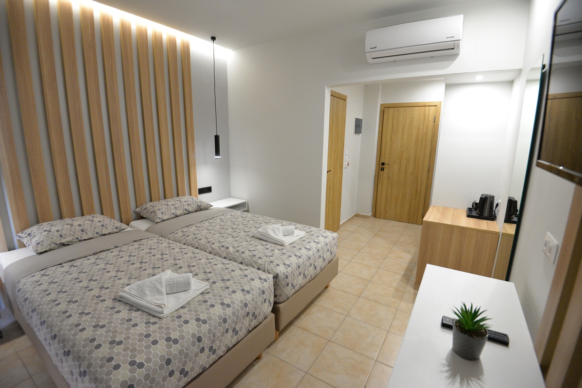 Heleni Beach Hotel
