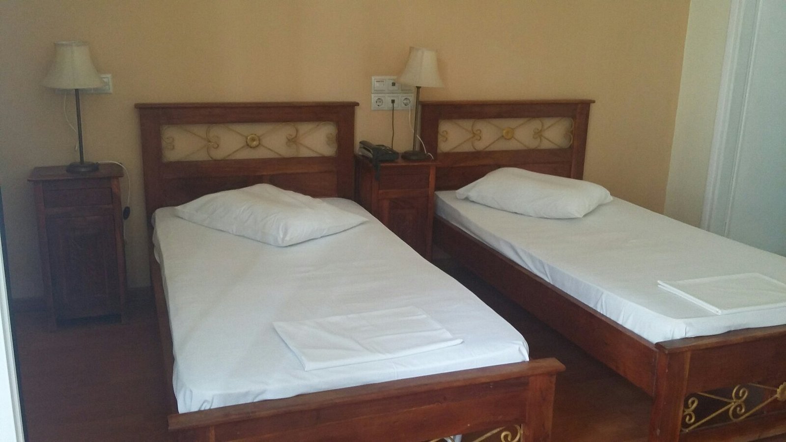 HERMES HOTEL