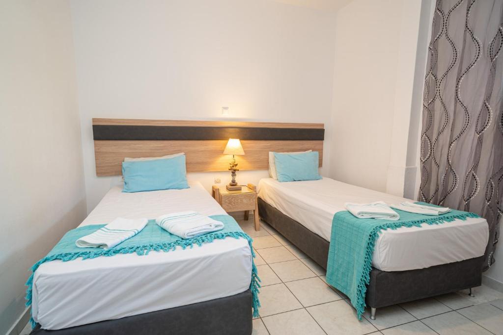 Iris Apartments