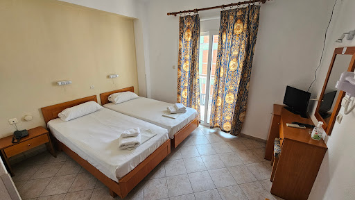 Iris Hotel