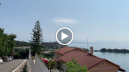 Kommeno Bay apartments