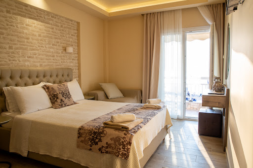 Luxury Plateia Rooms