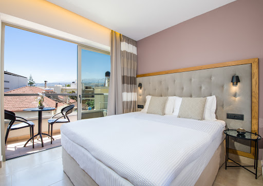 M City Hotel