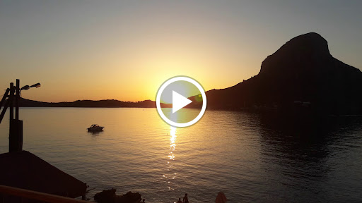 MasouriBlu Boutique Hotel