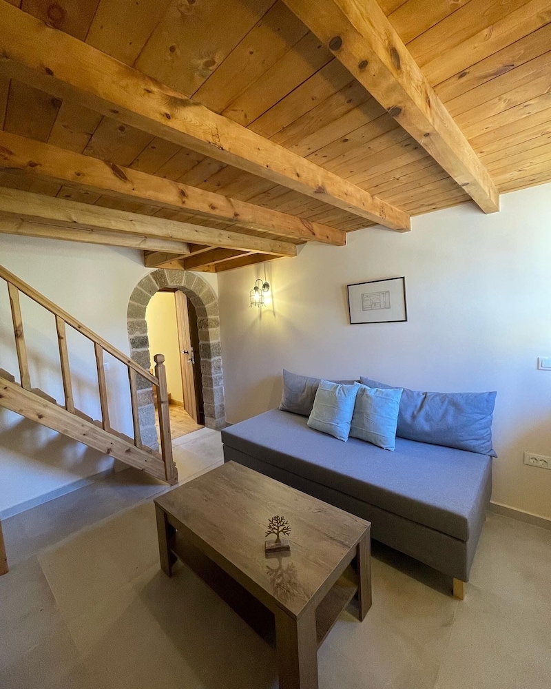 Midgard Suites (Medieval Town)