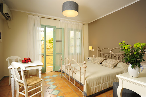 Mythos Suites Boutique Hotel