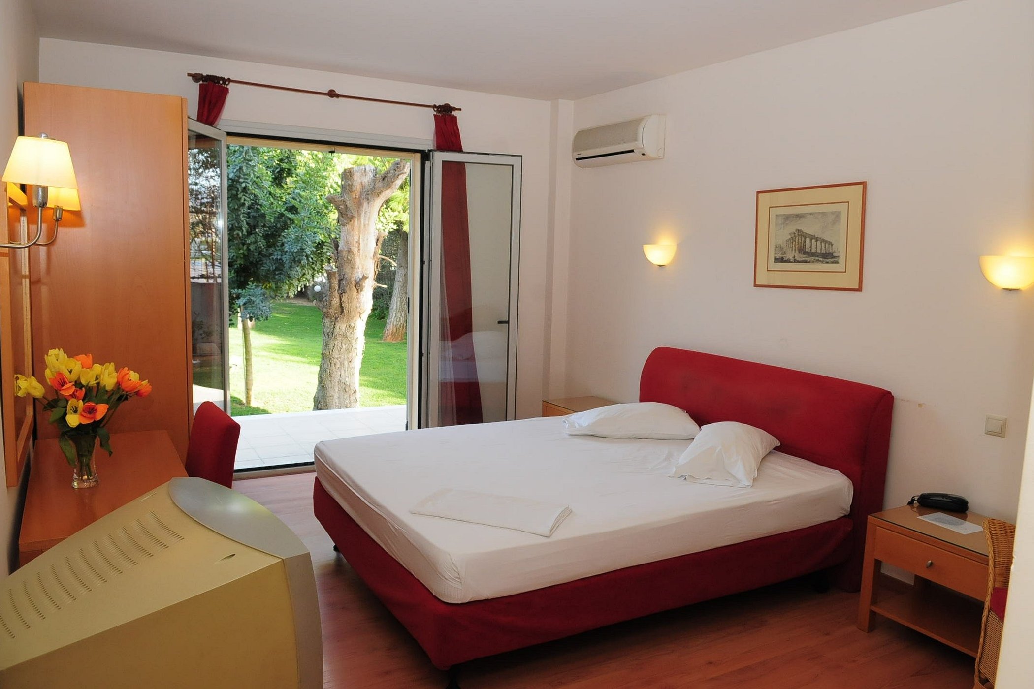Pantheon Hotel Athens Airport