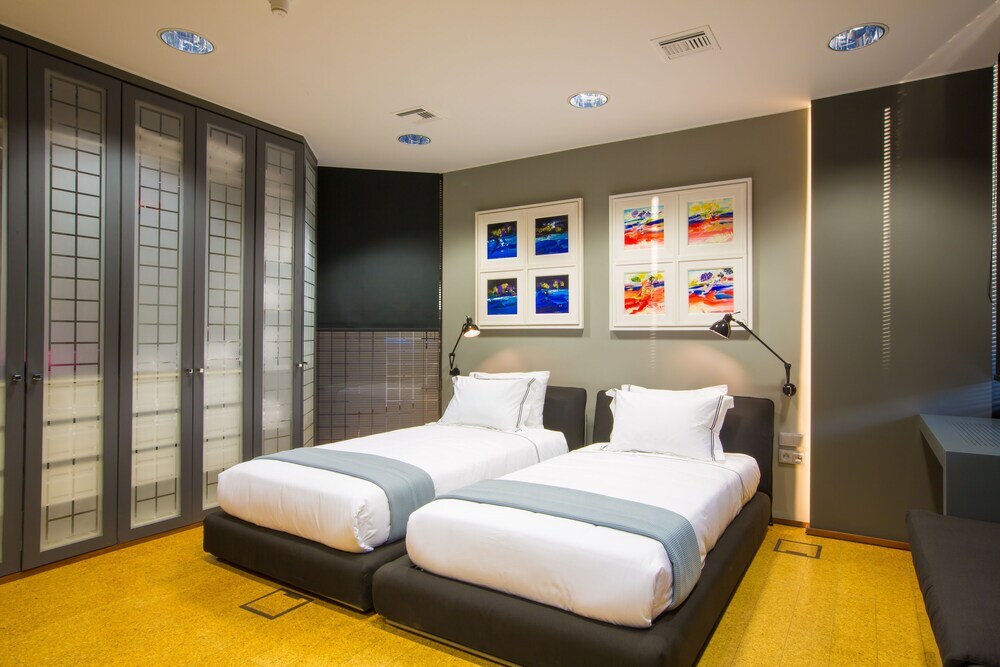 PINACOTA SUITES ATHENS
