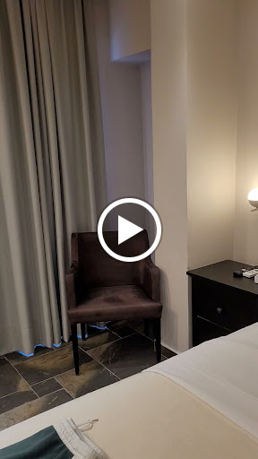 Piraeus City Hotel