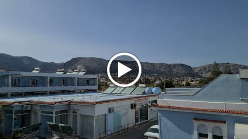 Seafront Studios and Apartments