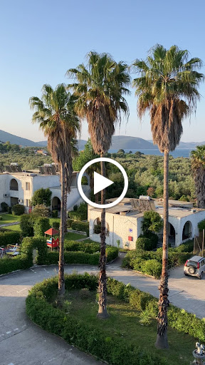 Silver Bay Hotel & Bungalows