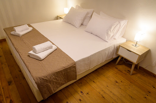 Uni Island | City Center Suites