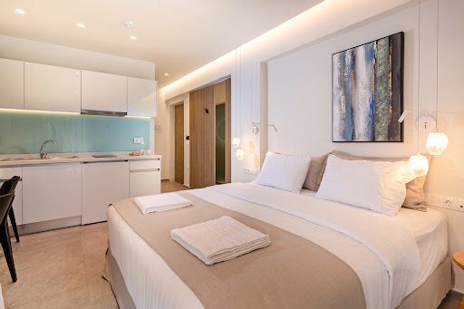 WHITE SWAN SUITES AND APTS